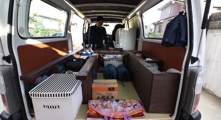 自作キャンピングカー 車中泊で日本一周しているバンの収納ご紹介